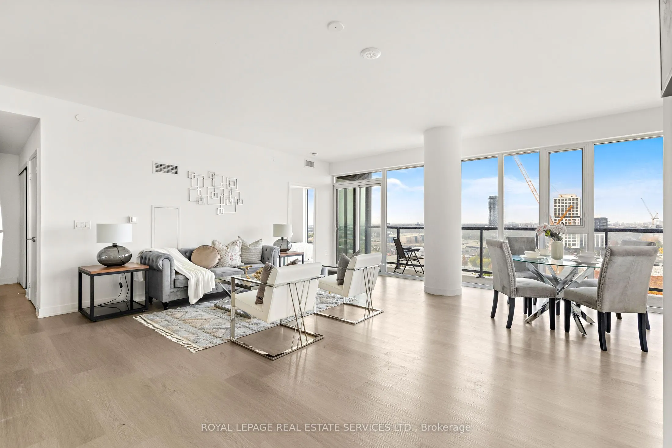 859 The Queensway, #1006