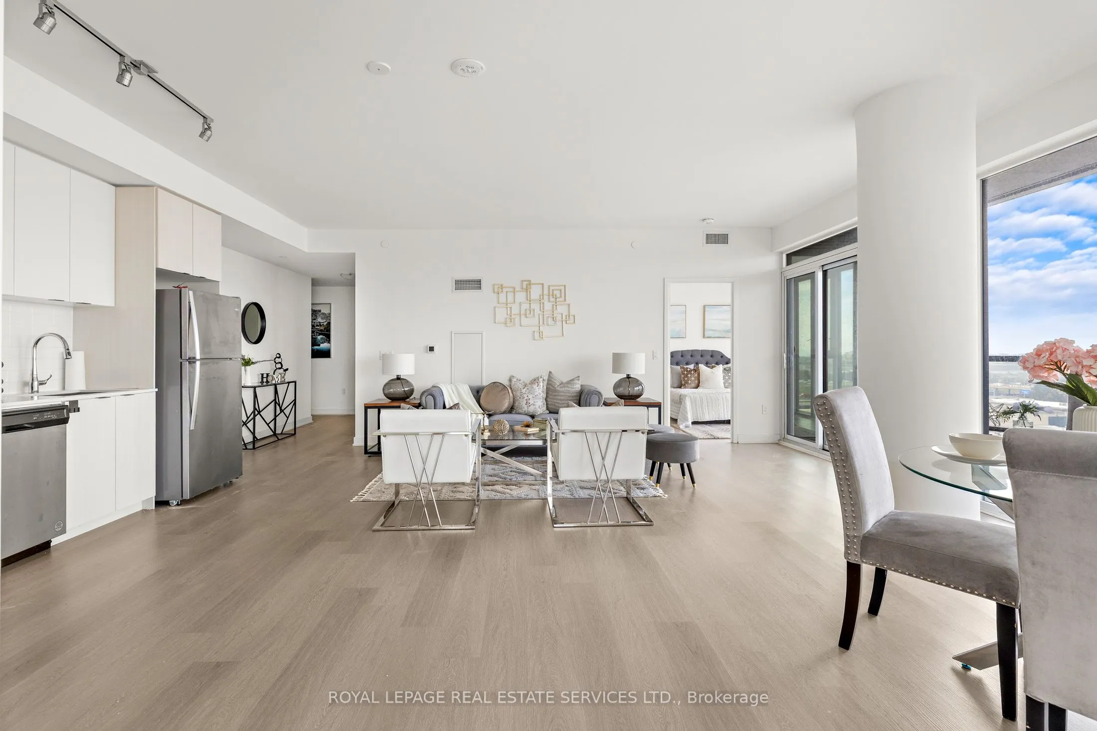 859 The Queensway, #1006