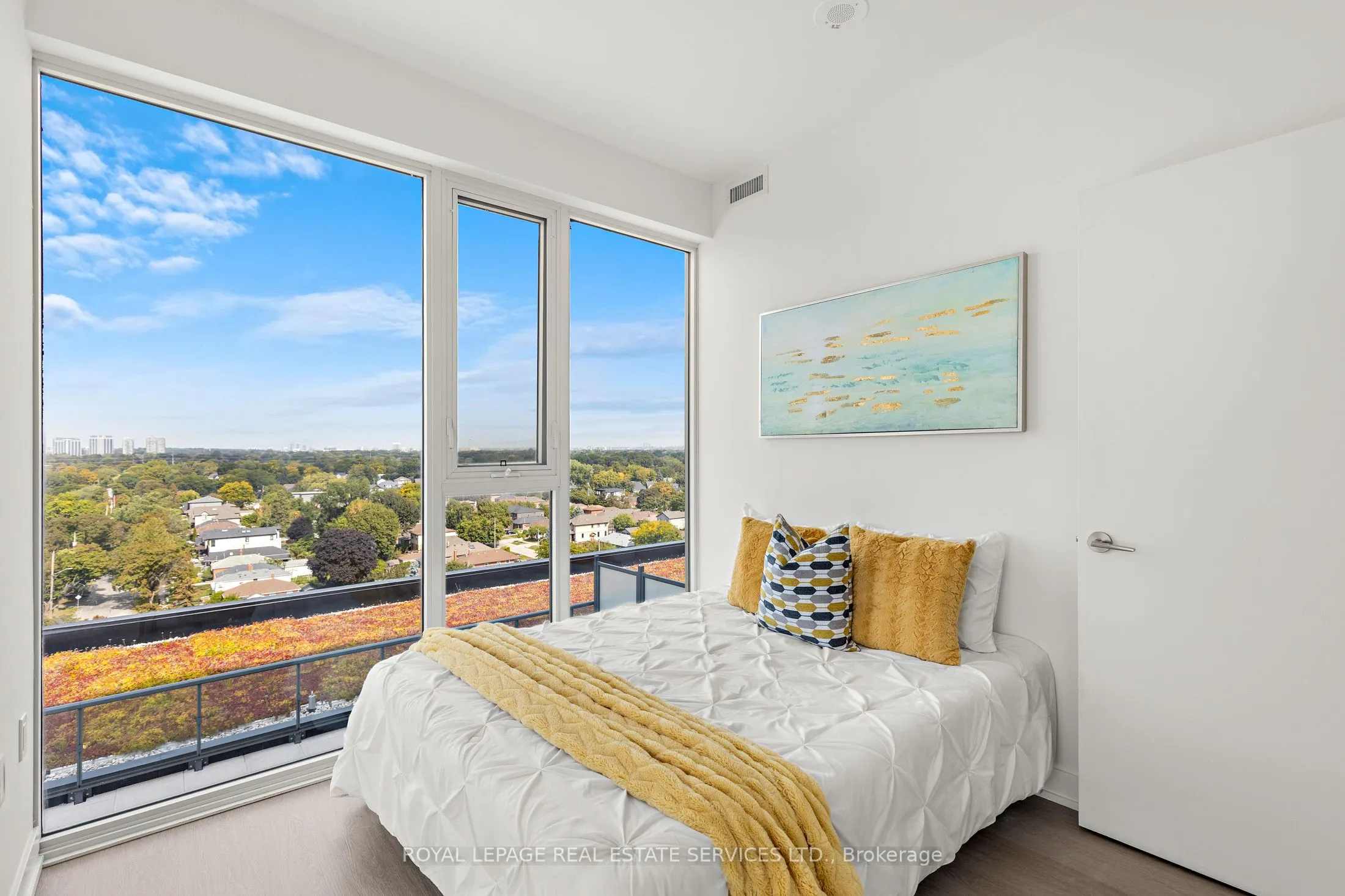 859 The Queensway, #1006