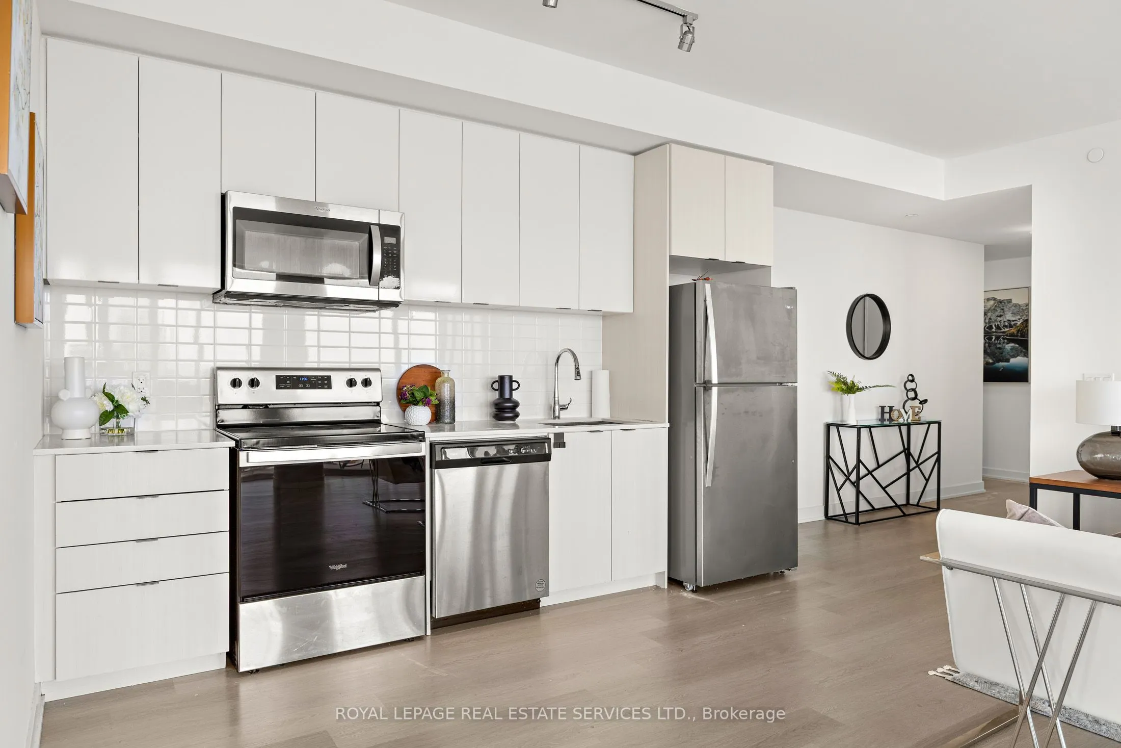 859 The Queensway, #1006