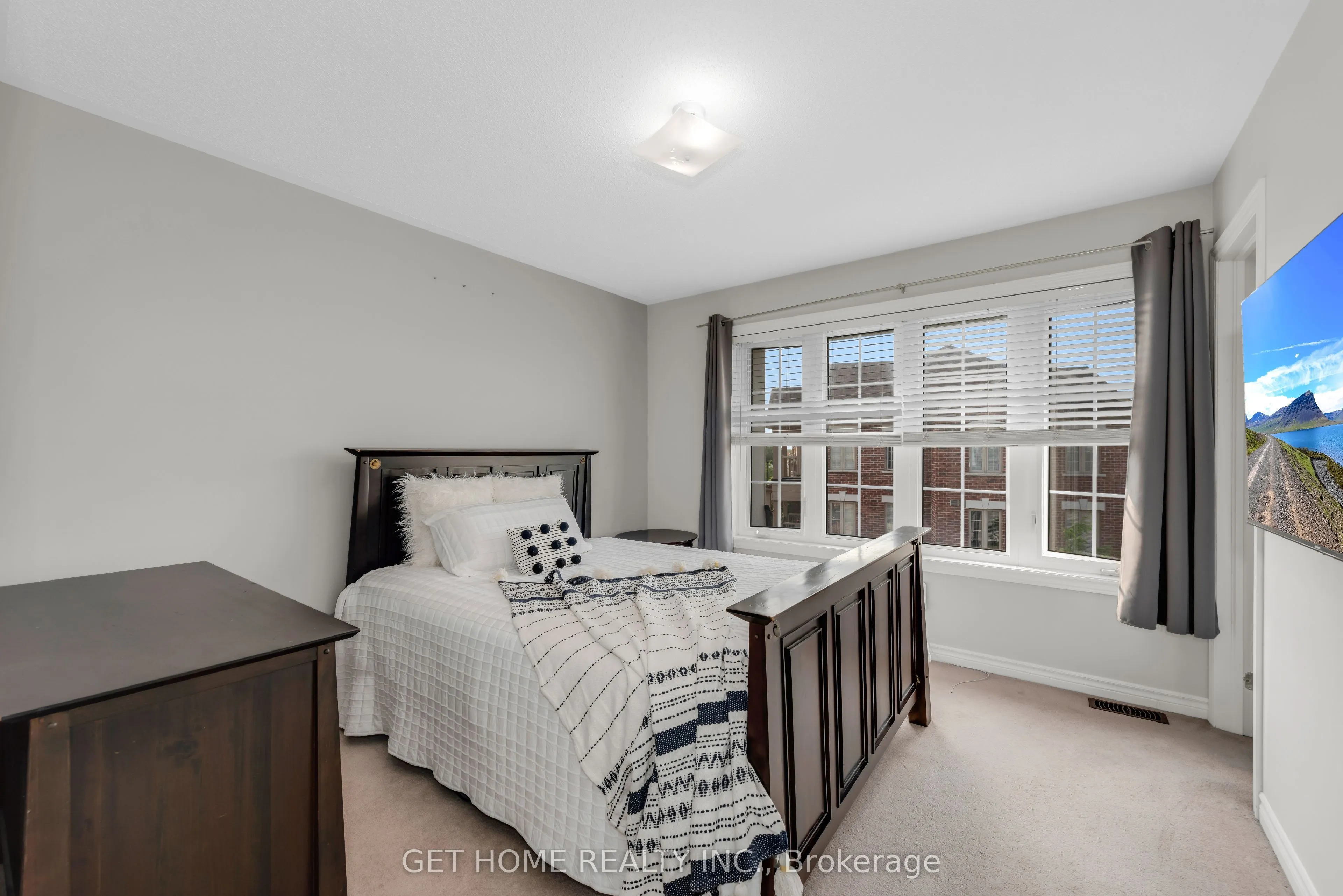 21 Rabbit Run Way