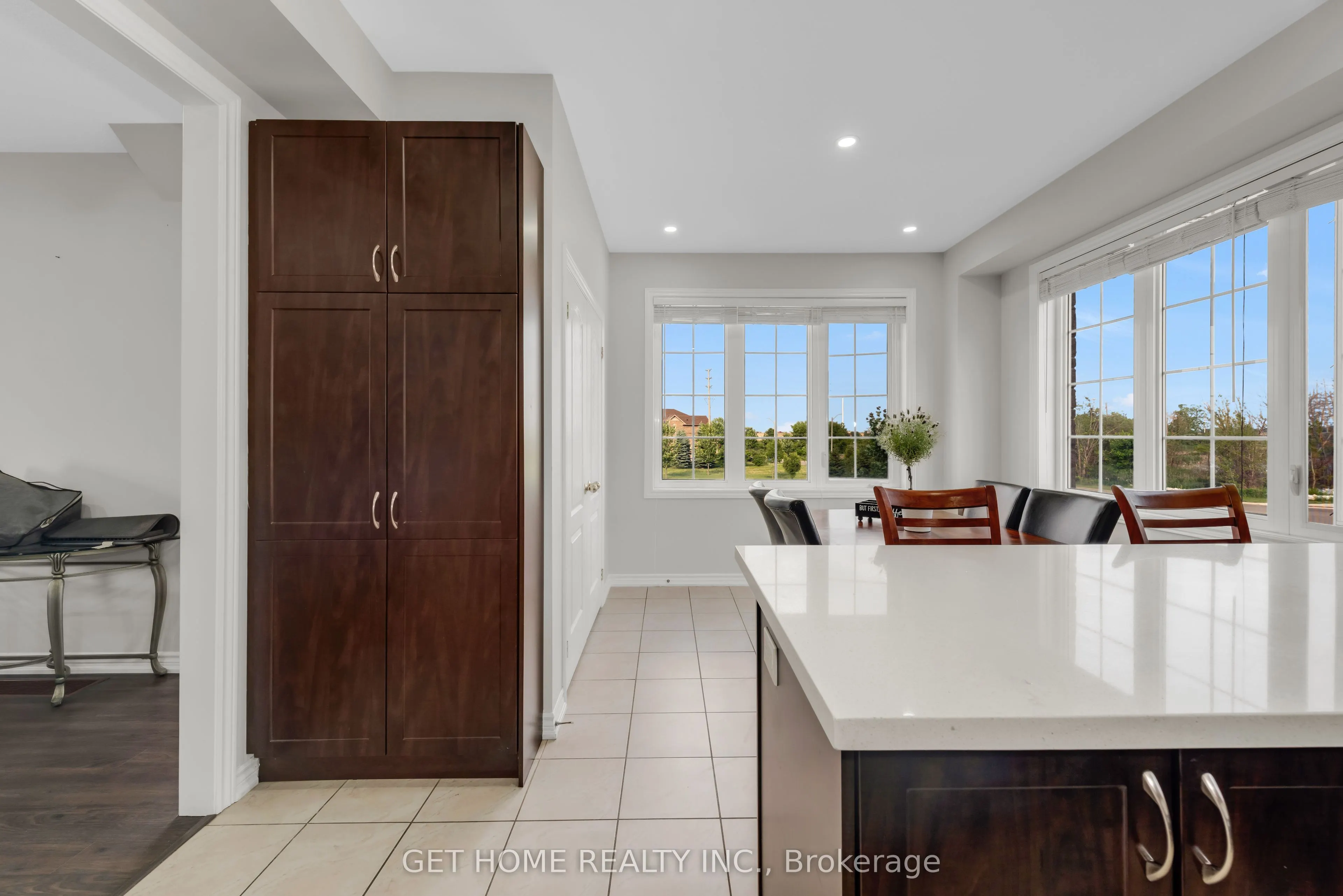 21 Rabbit Run Way