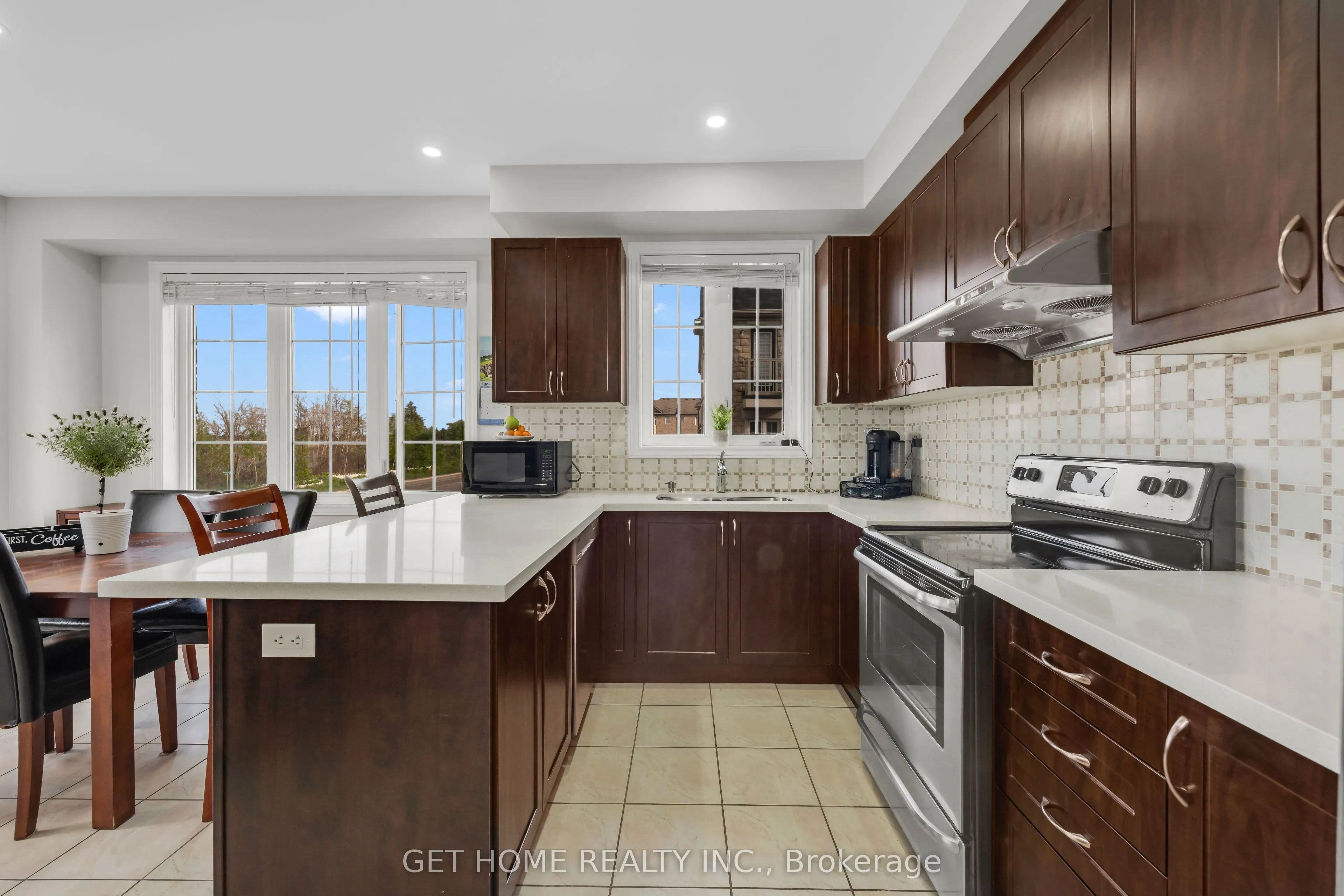 21 Rabbit Run Way
