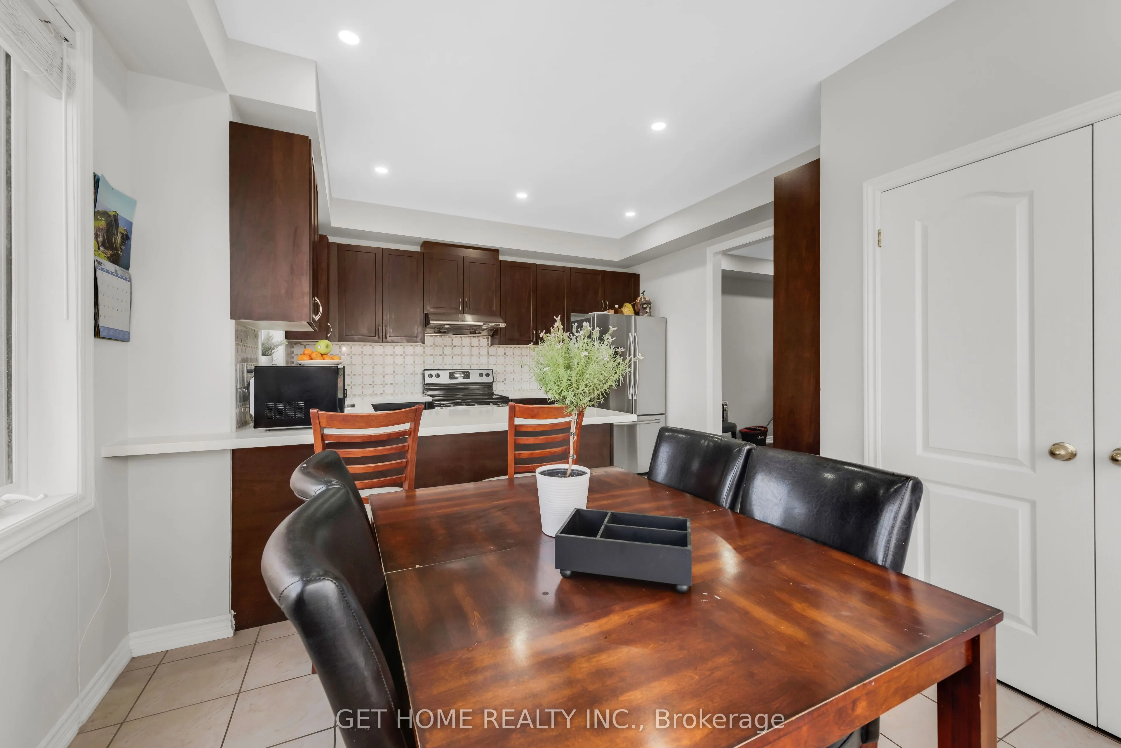 21 Rabbit Run Way