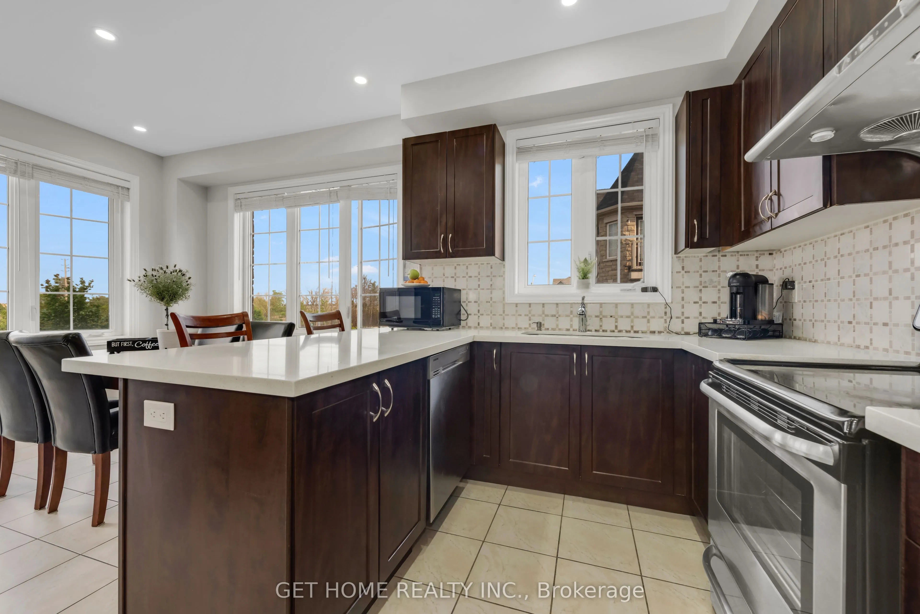 21 Rabbit Run Way