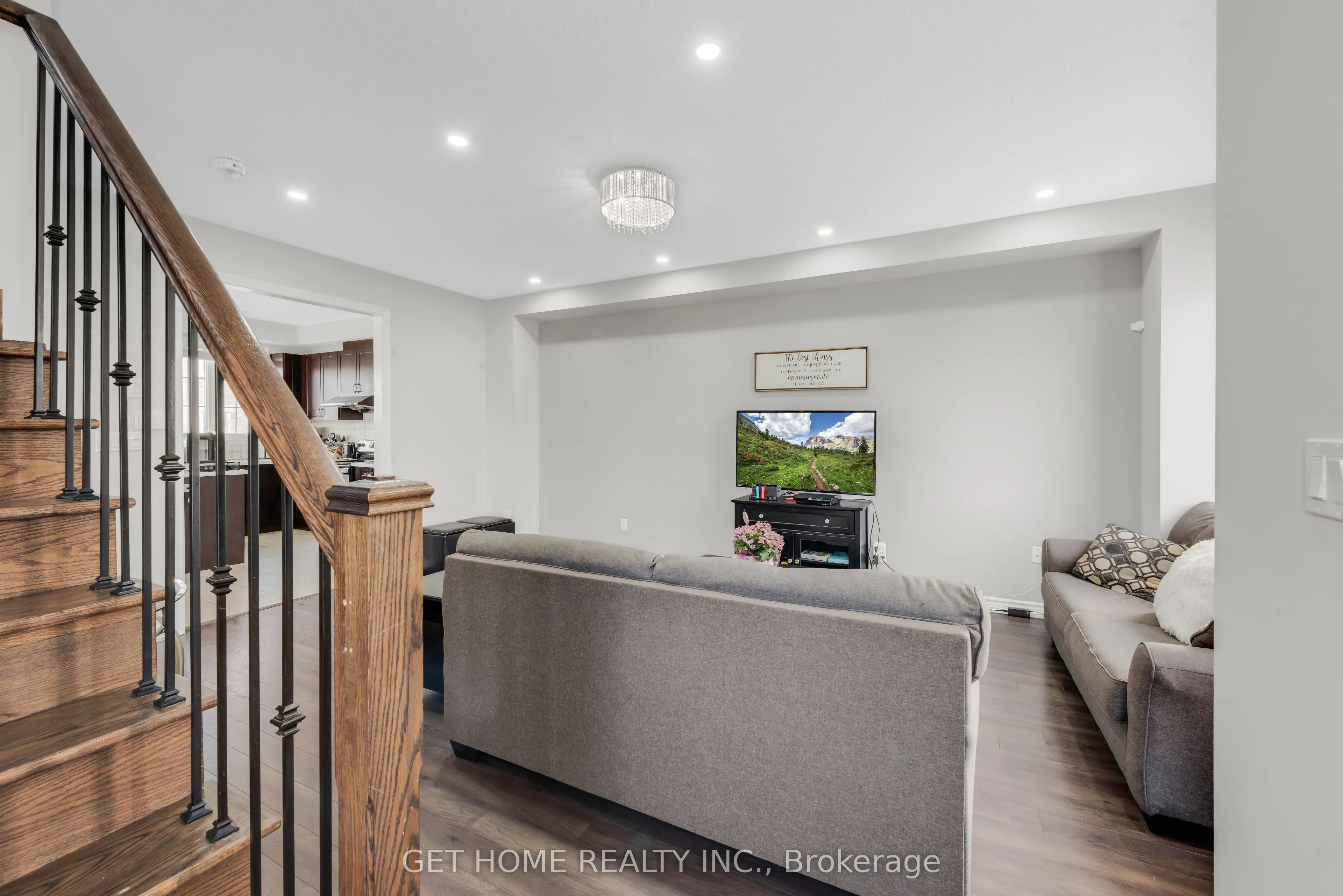21 Rabbit Run Way