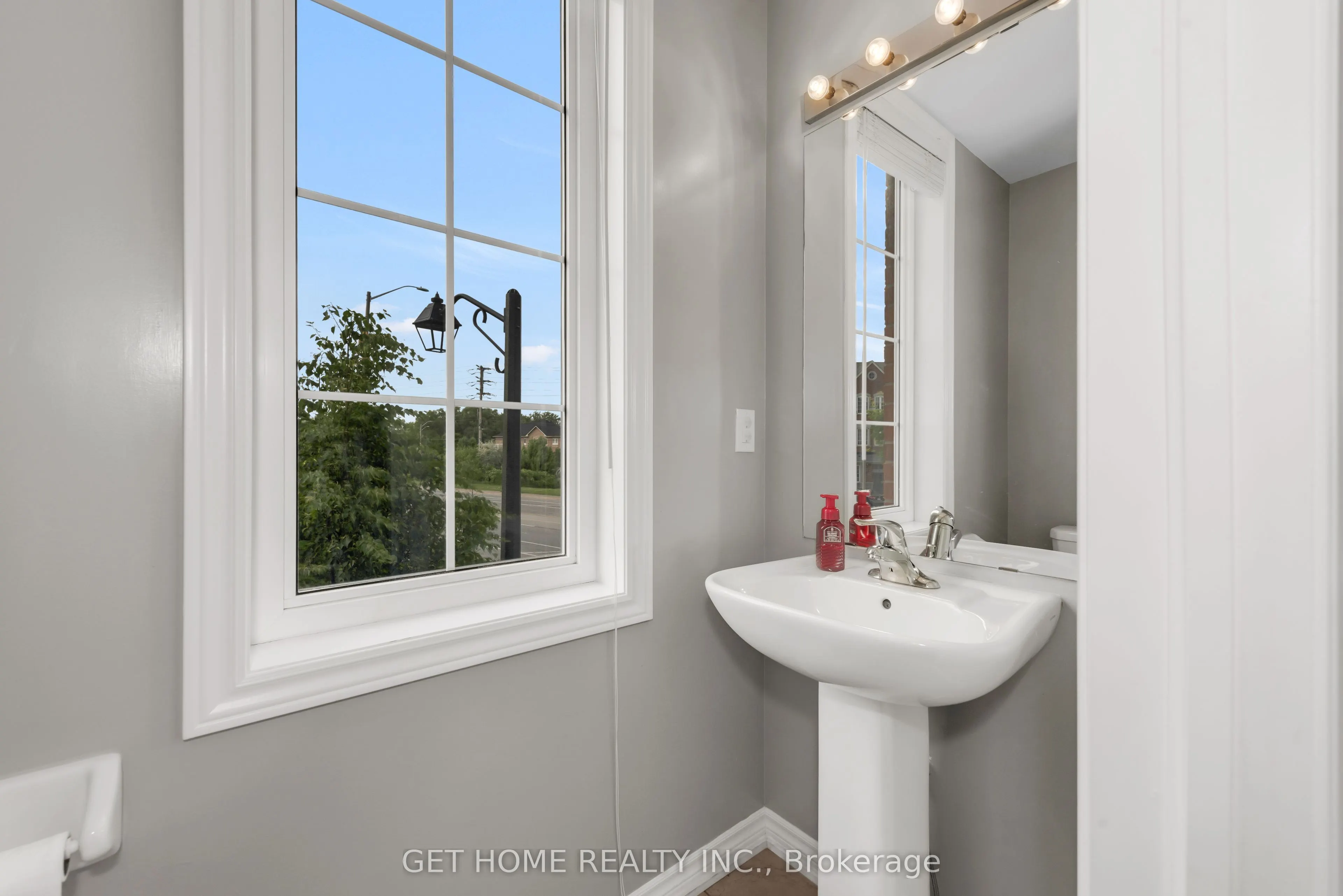 21 Rabbit Run Way