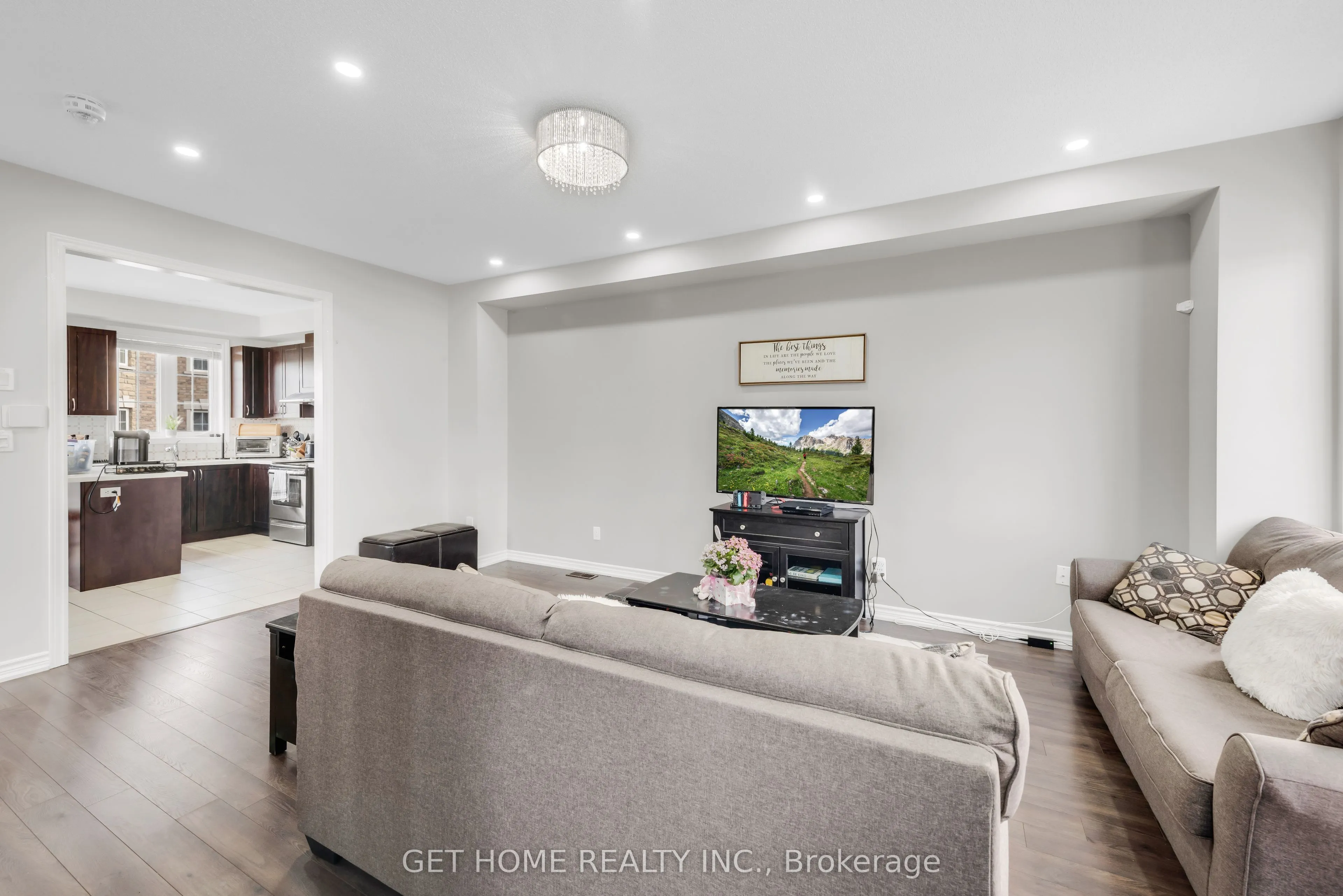 21 Rabbit Run Way