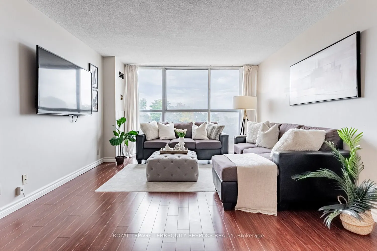 25 Trailwood Drive, #303