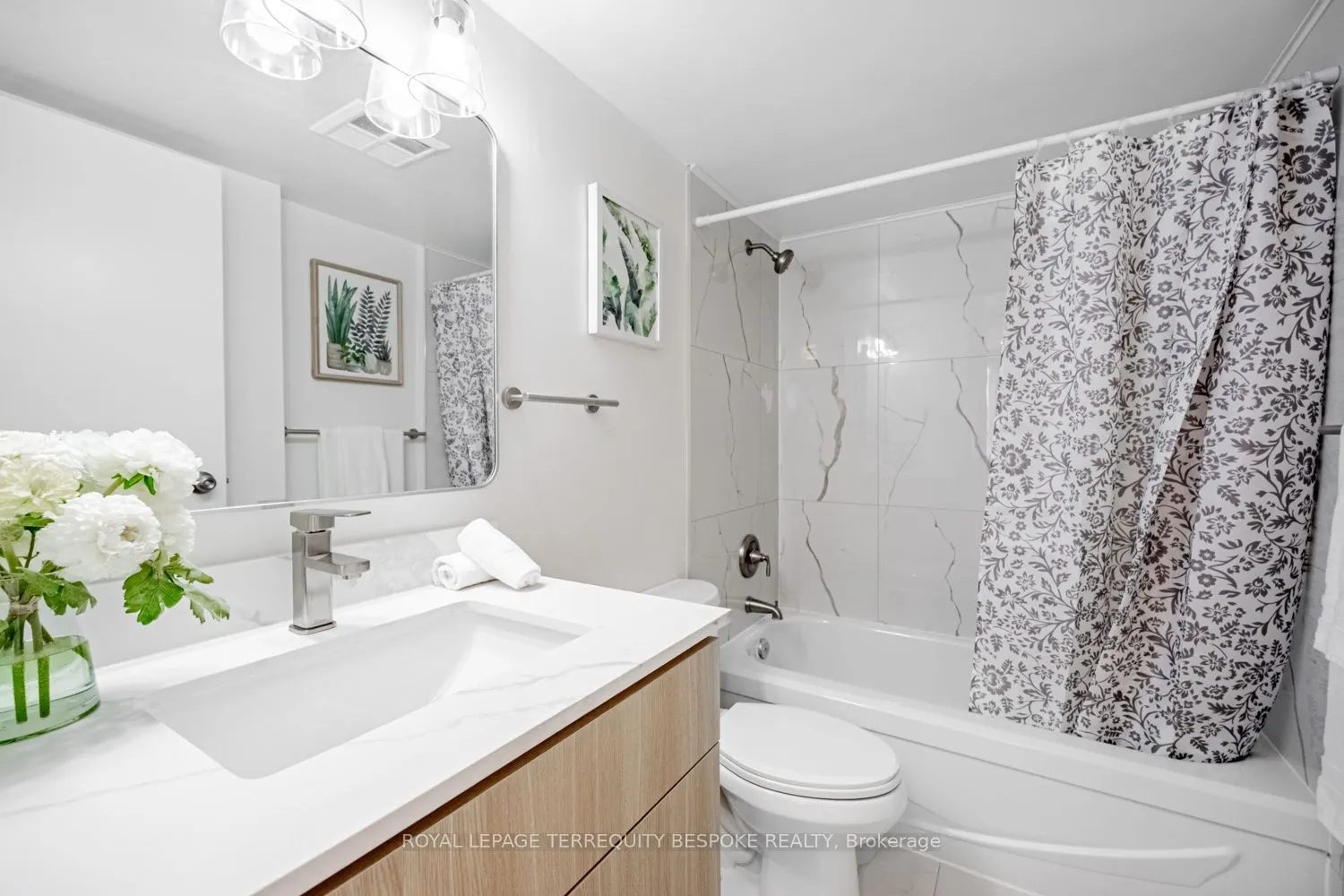 25 Trailwood Drive, #303