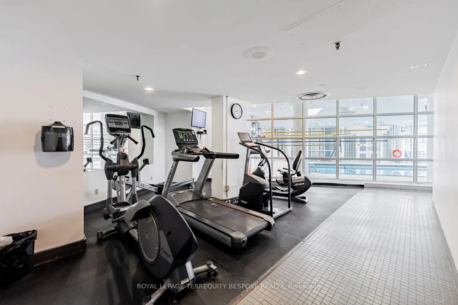 25 Trailwood Drive, #303