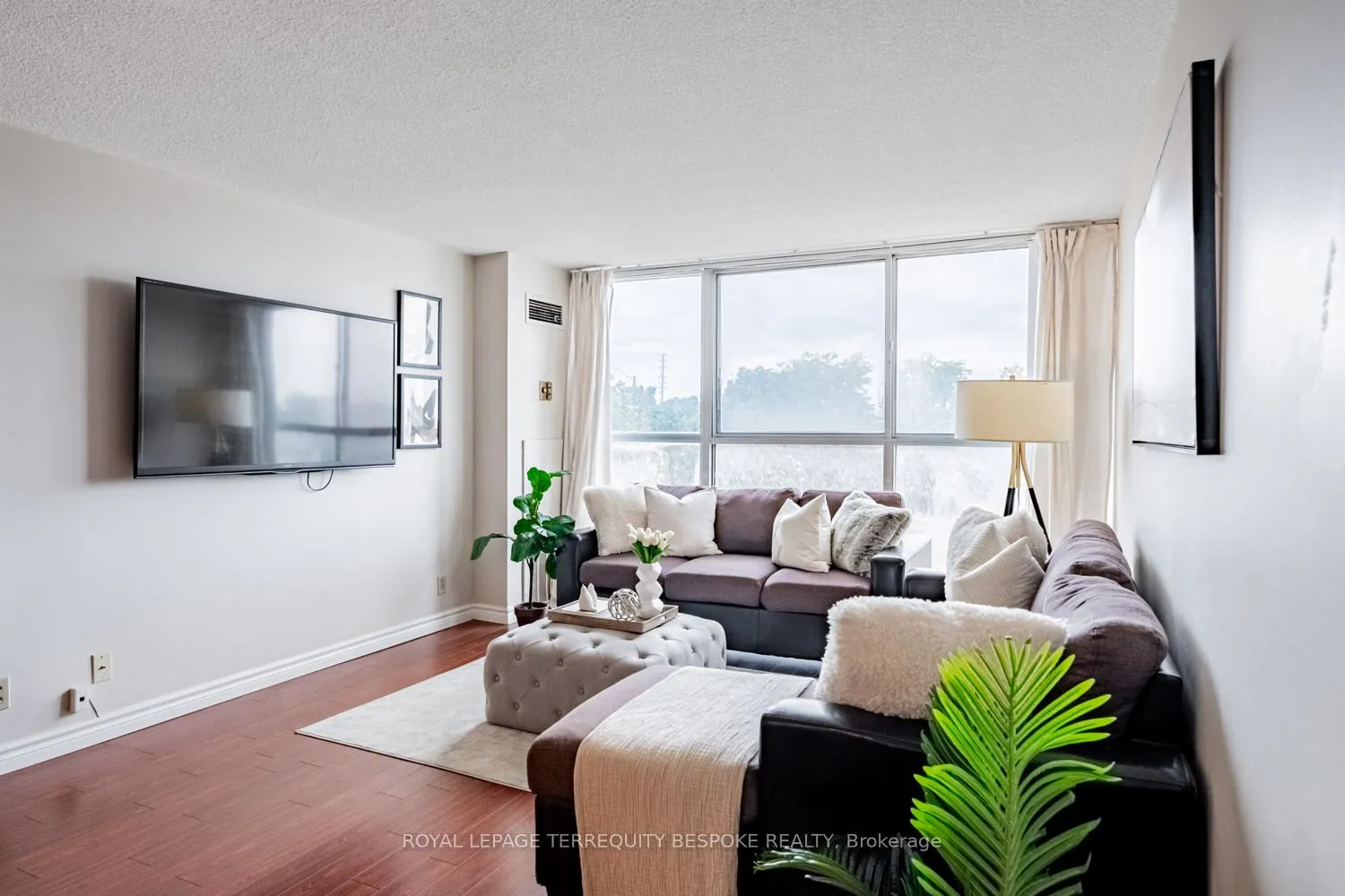 25 Trailwood Drive, #303
