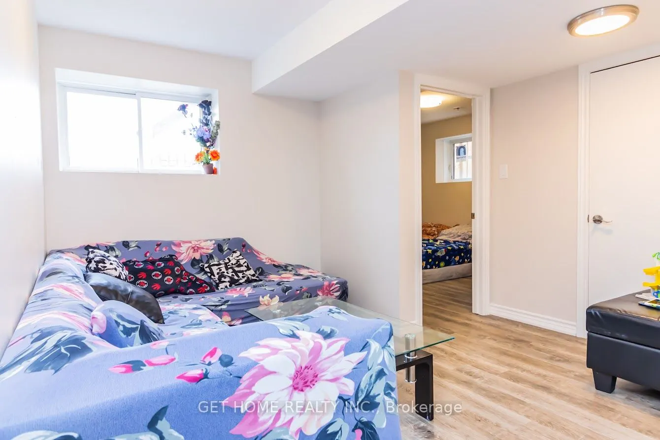 18 Haverstock Crescent