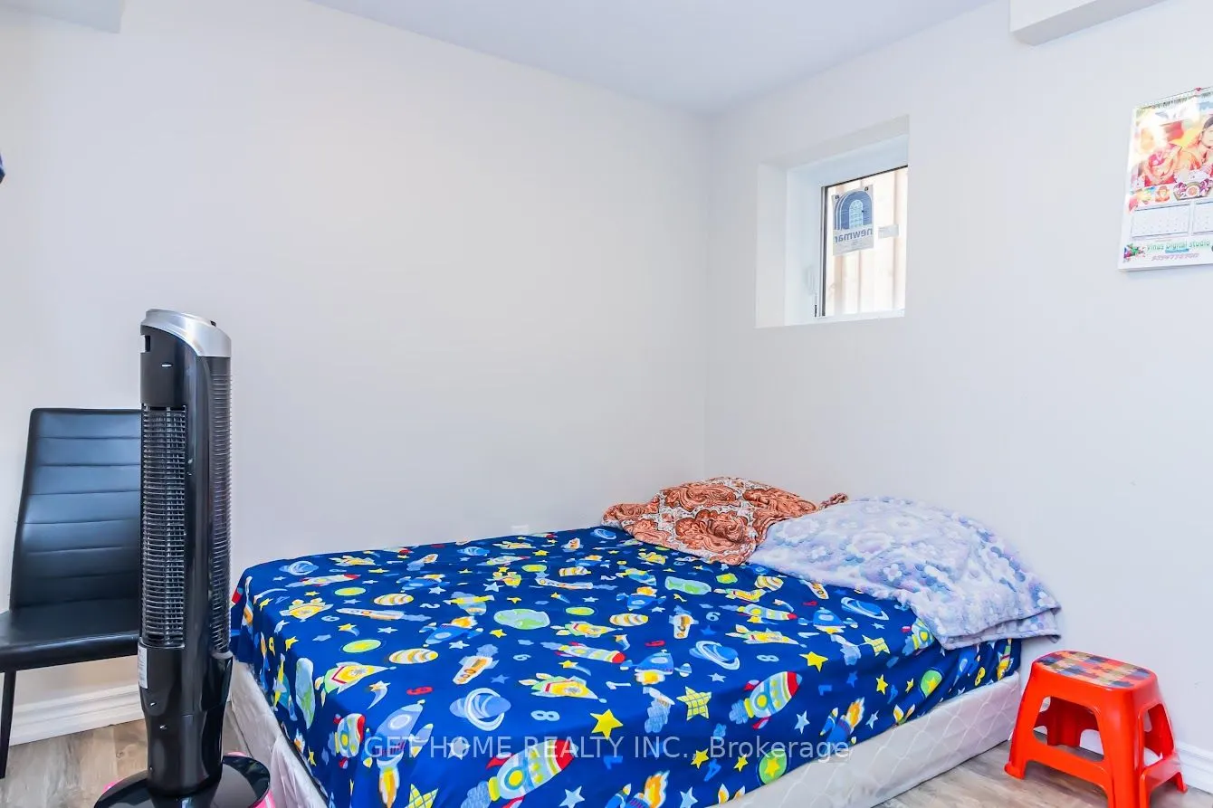 18 Haverstock Crescent