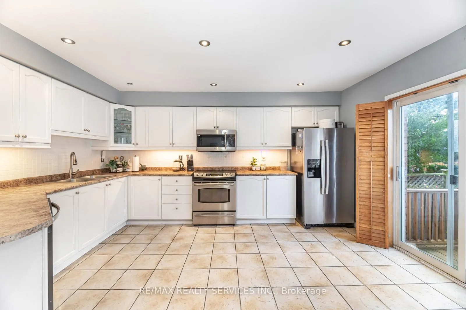 130 Dells Acres