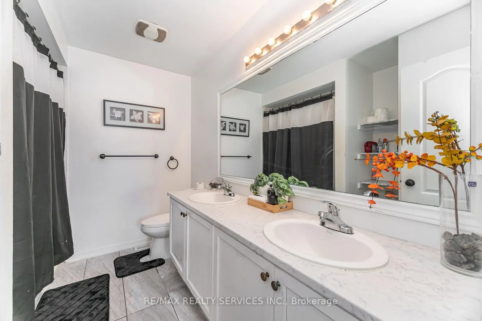 130 Dells Acres
