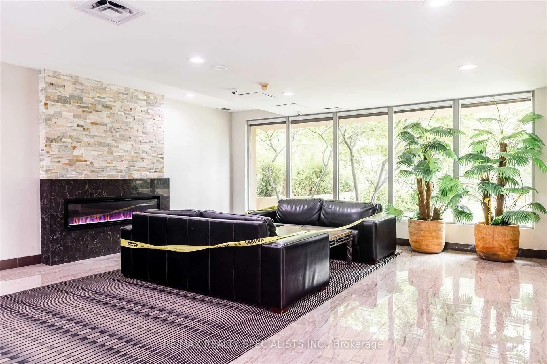 145 Hillcrest Avenue, #204