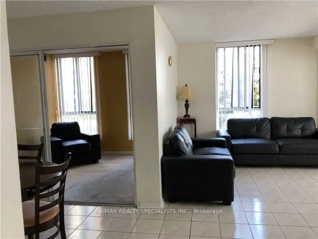 145 Hillcrest Avenue, #204