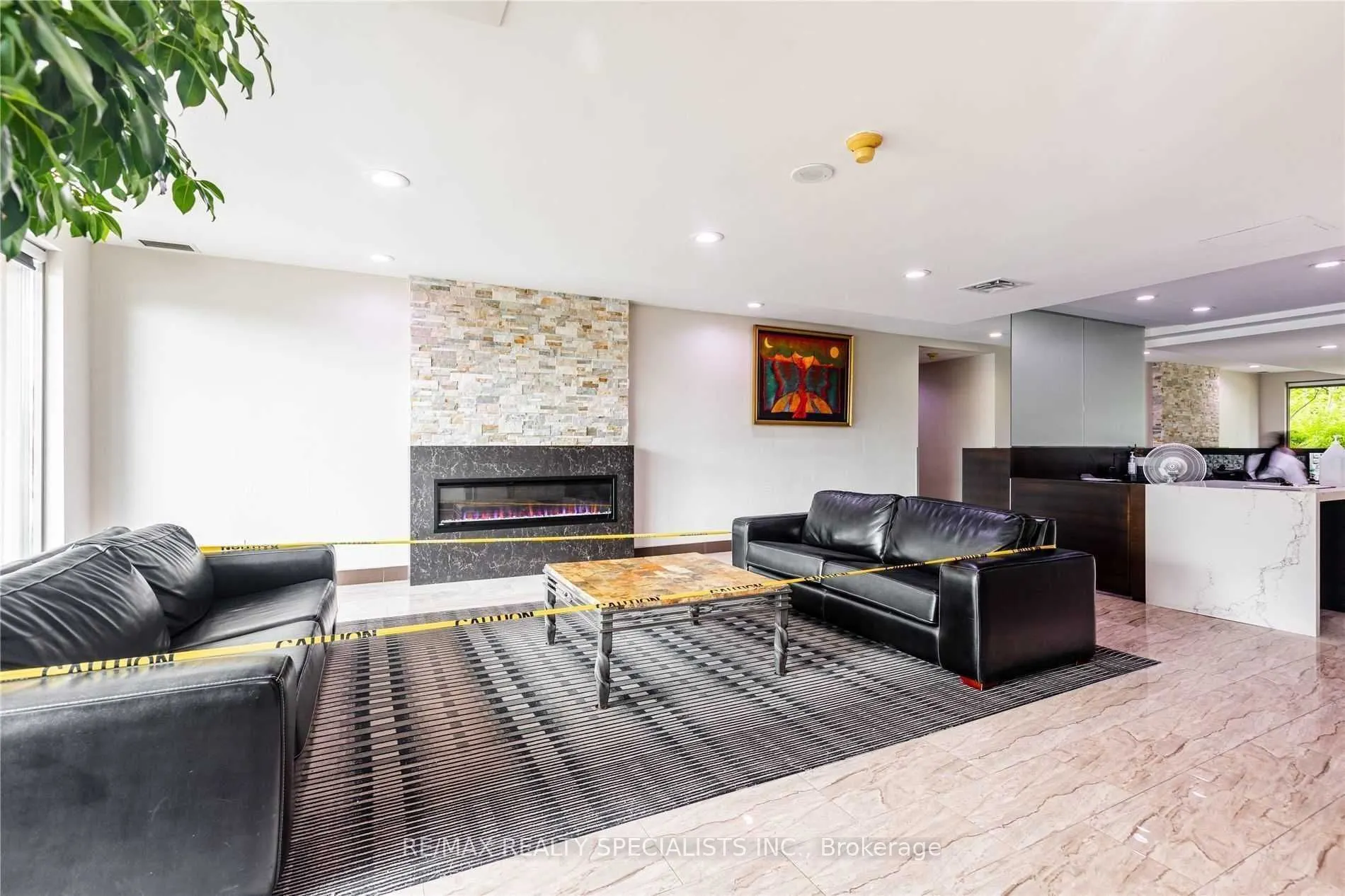 145 Hillcrest Avenue, #204