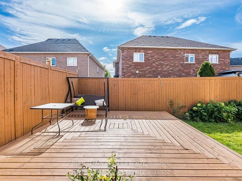 5 Treeline Boulevard