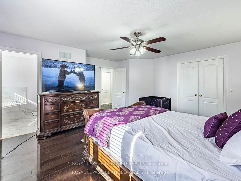 5 Treeline Boulevard