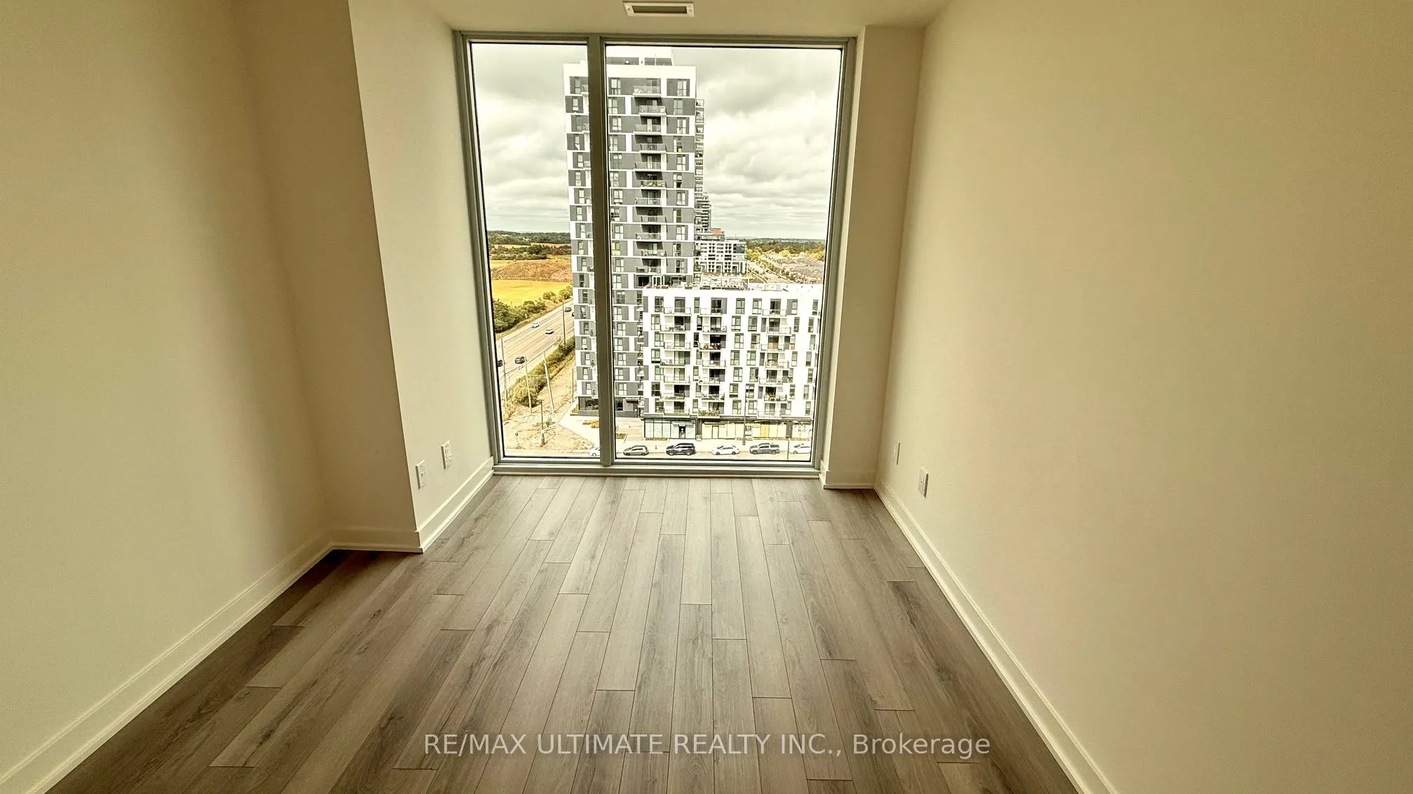 3079 Trafalgar Road, #1206
