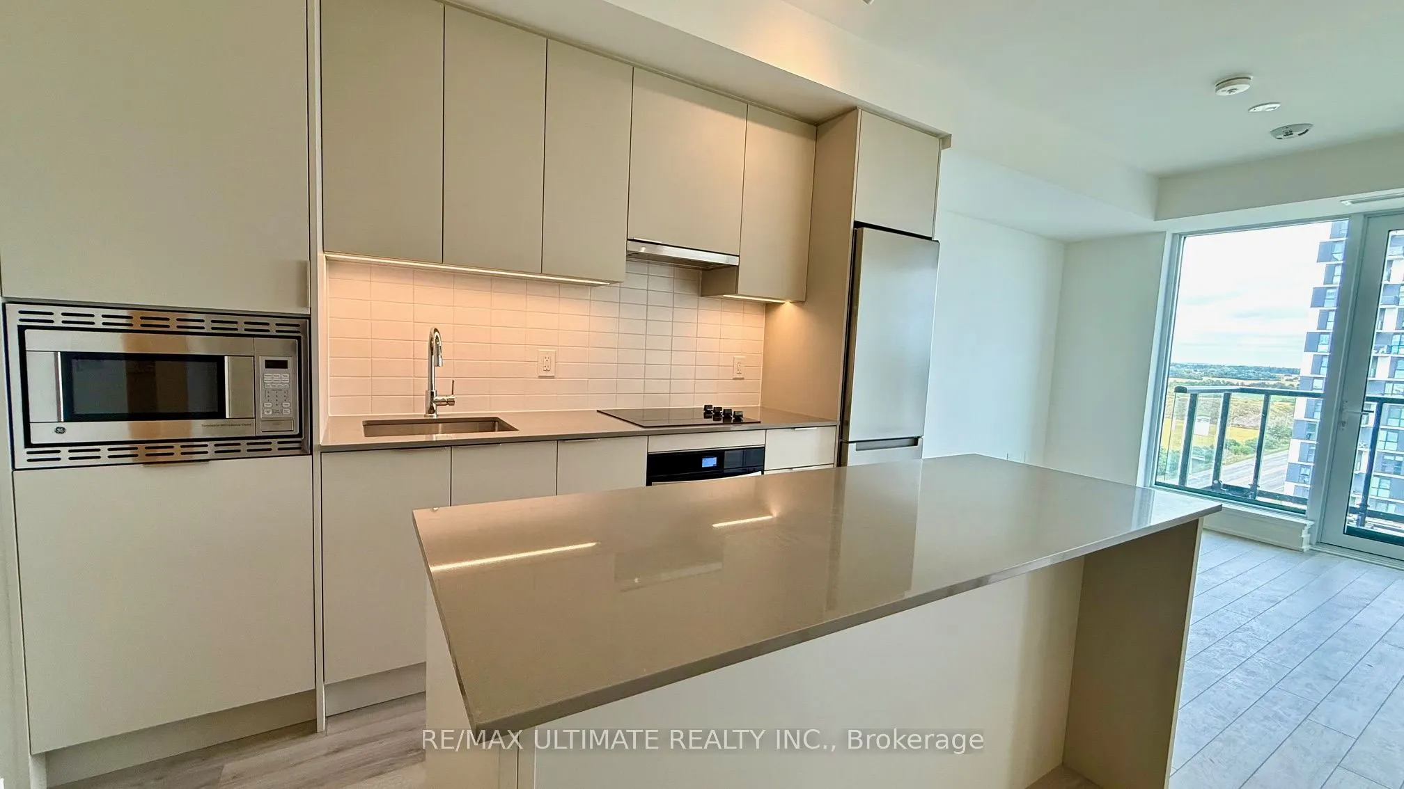 3079 Trafalgar Road, #1206