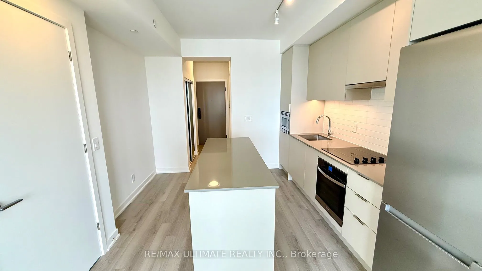 3079 Trafalgar Road, #1206
