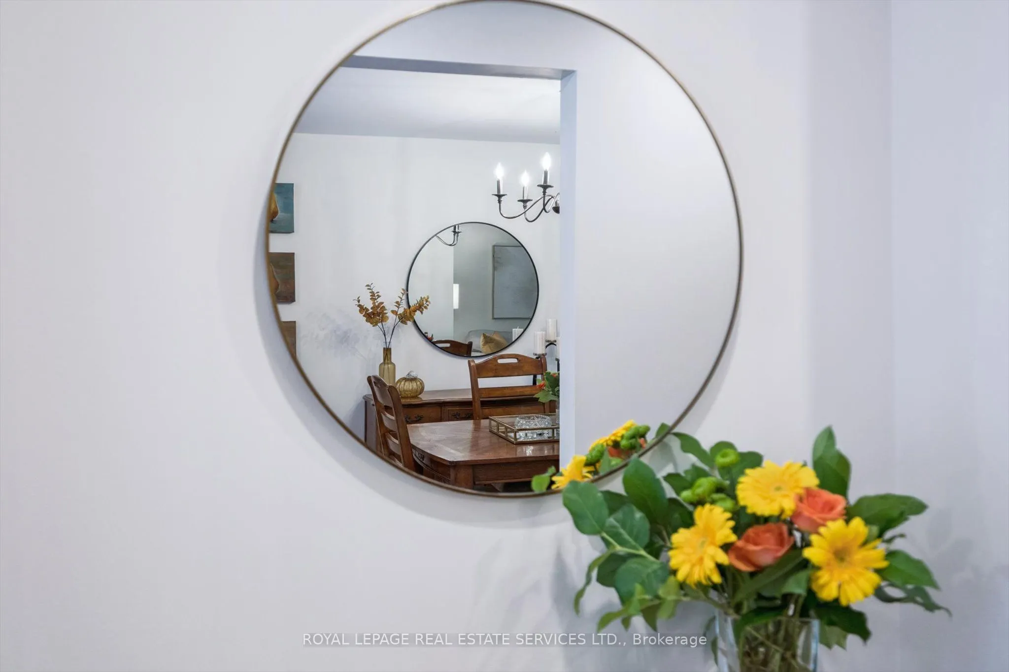 915 Inverhouse Drive, #24