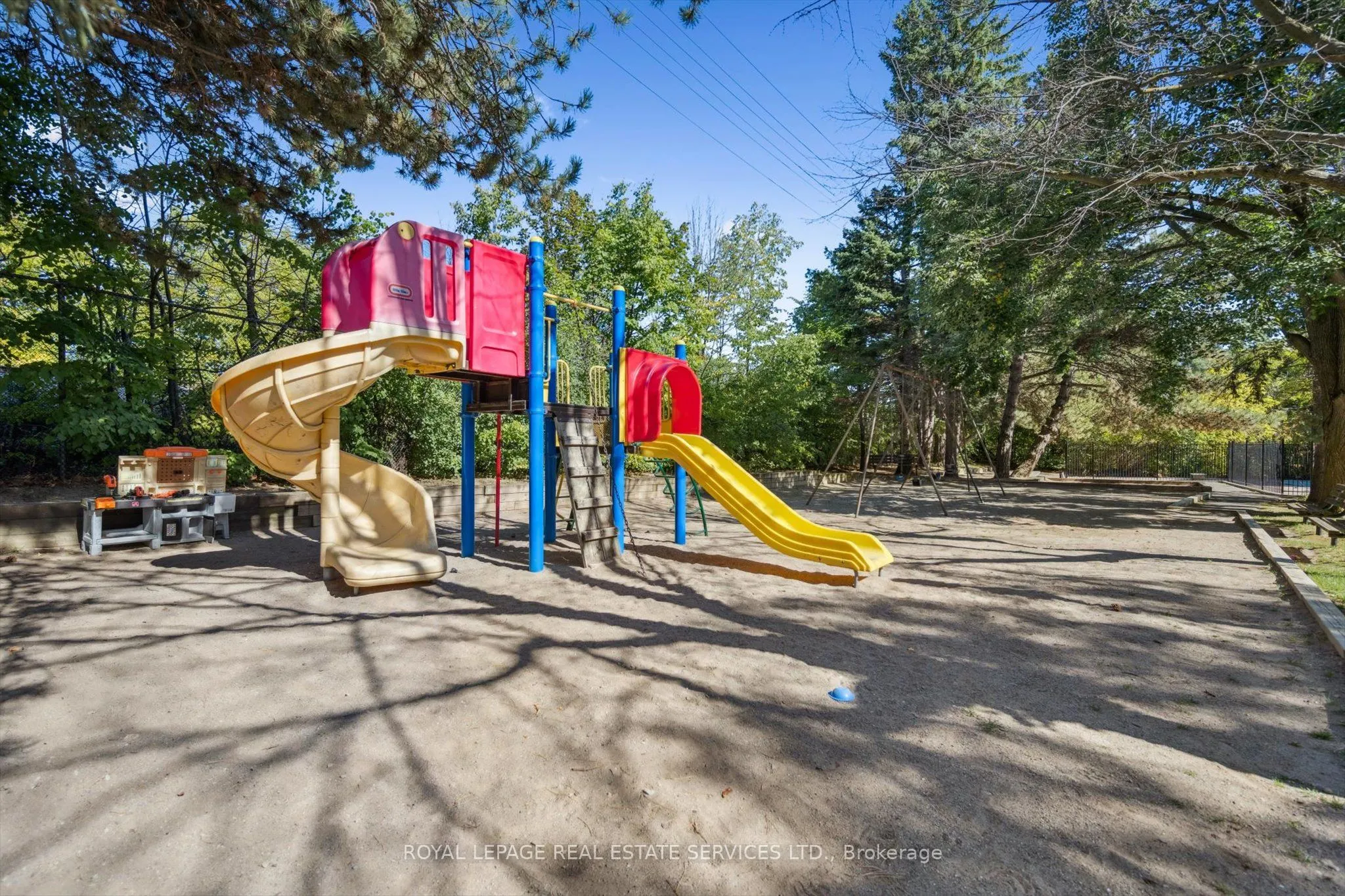 915 Inverhouse Drive, #24