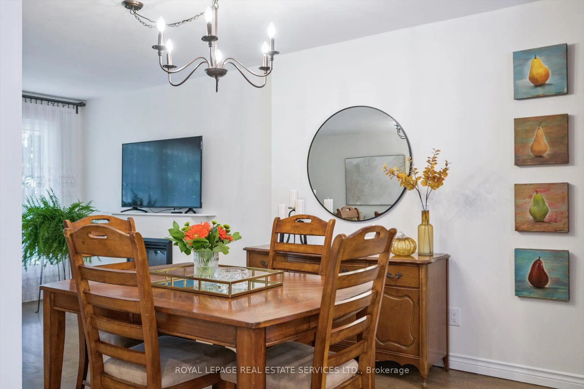 915 Inverhouse Drive, #24