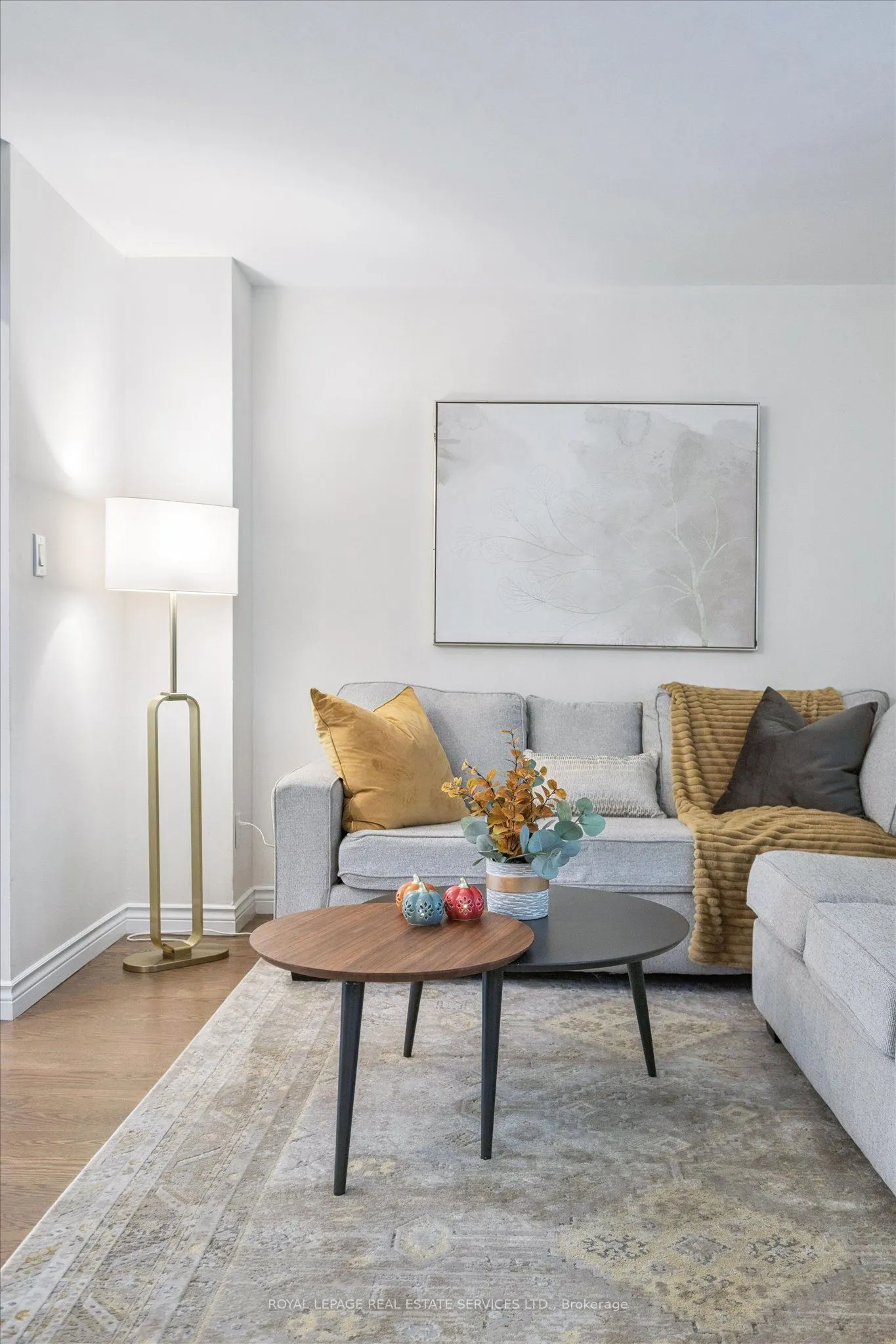 915 Inverhouse Drive, #24