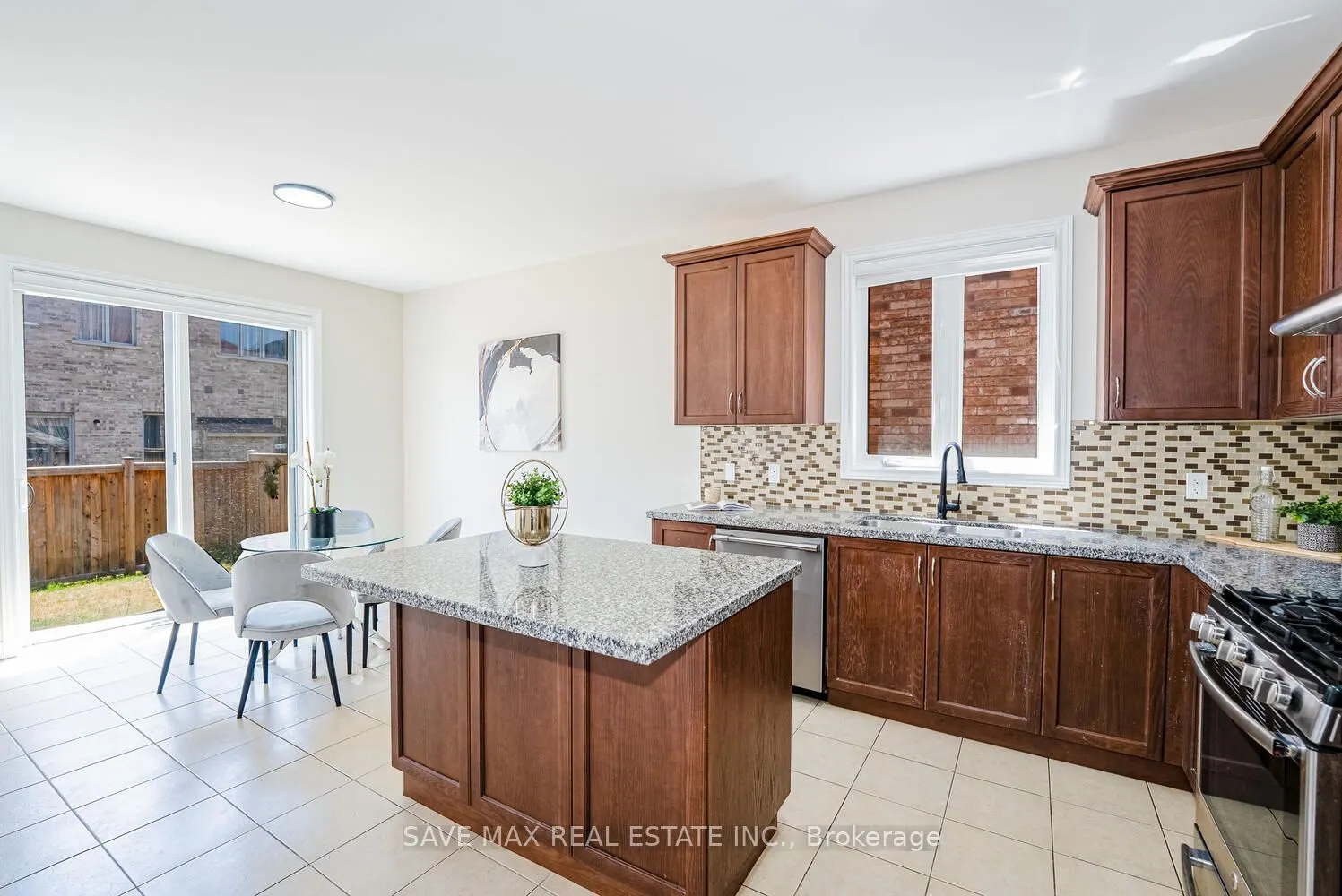 4 Hanbury Crescent