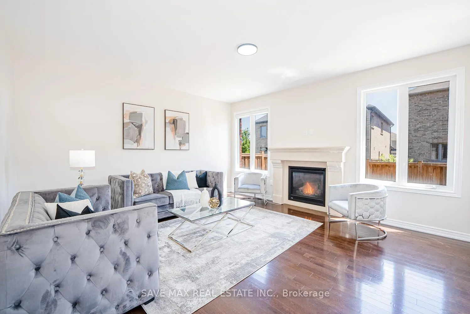 4 Hanbury Crescent