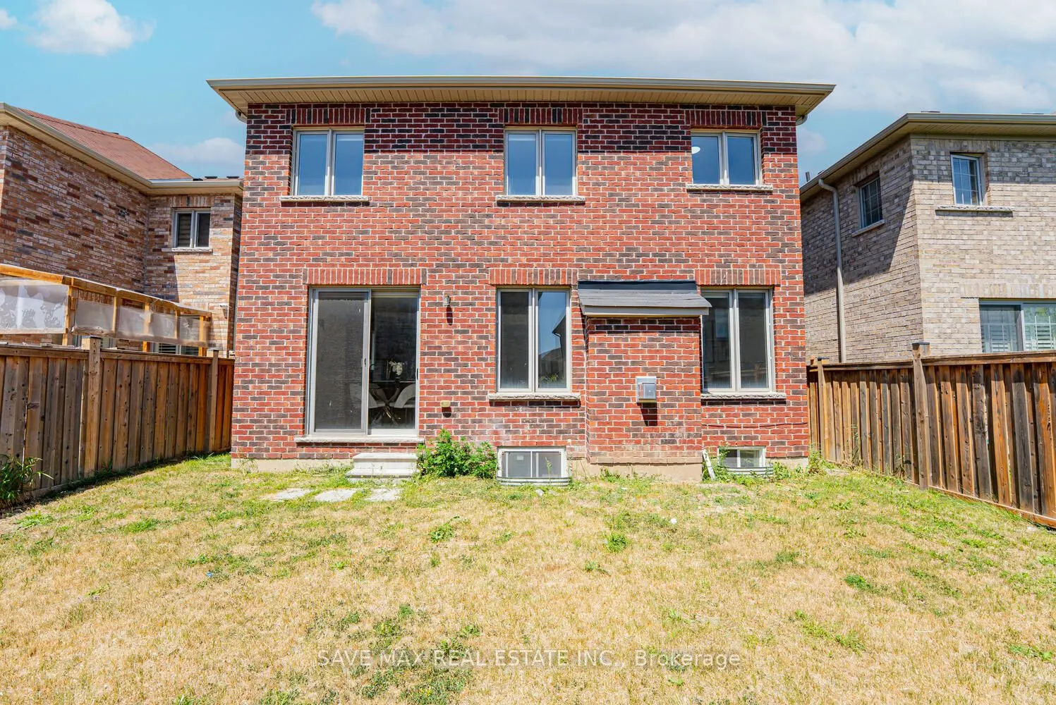 4 Hanbury Crescent