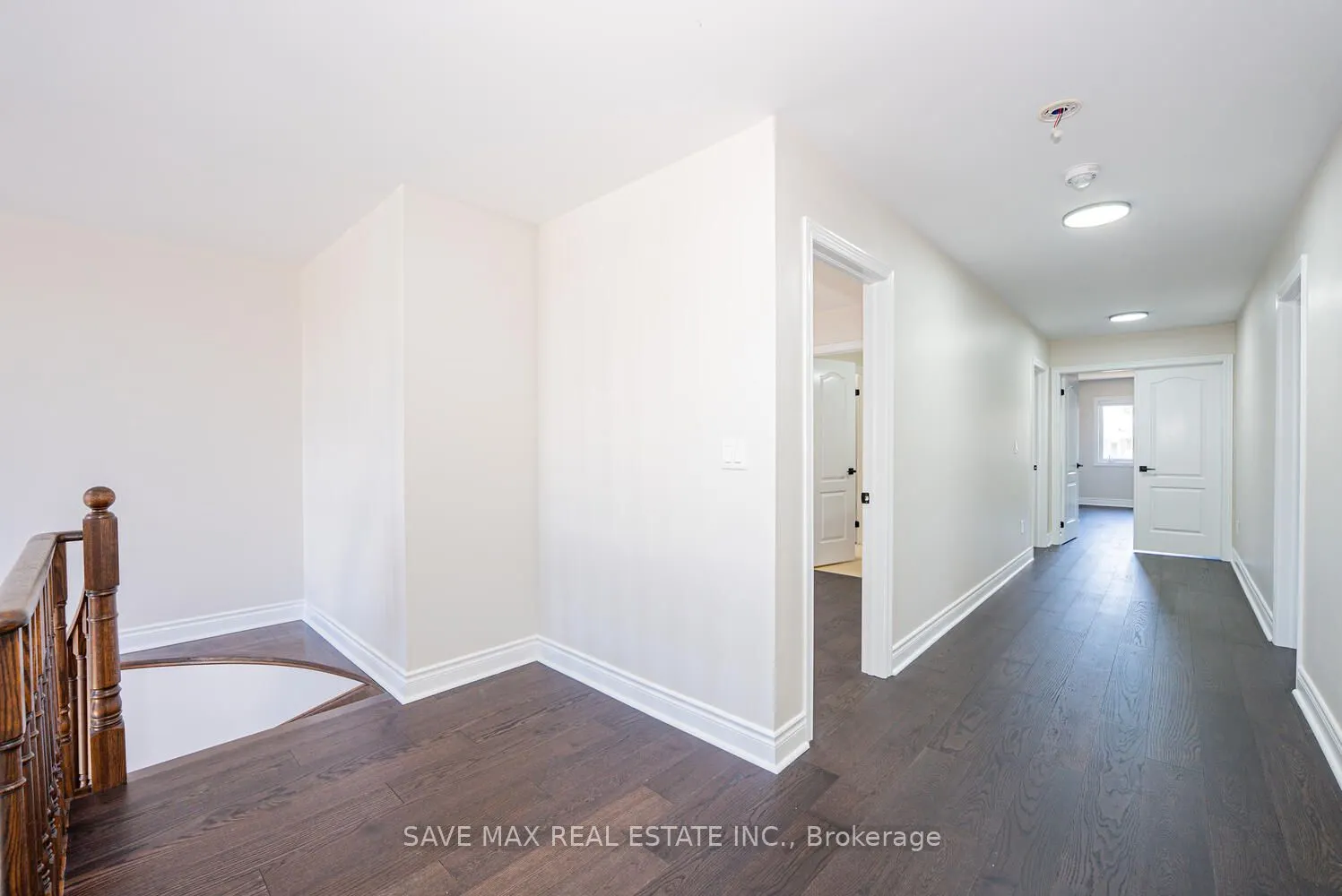 4 Hanbury Crescent