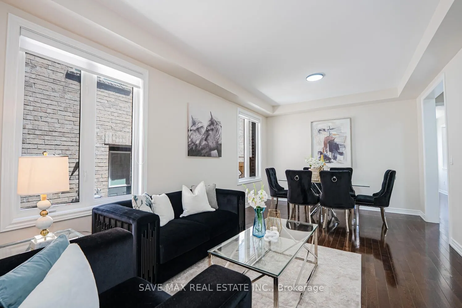 4 Hanbury Crescent
