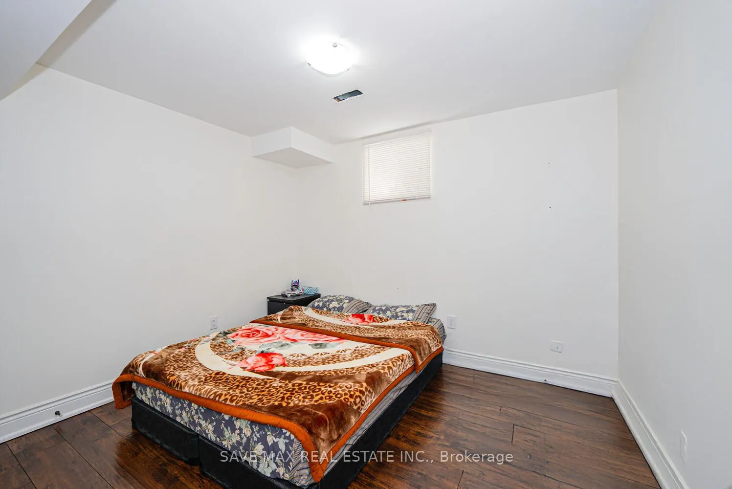 4 Hanbury Crescent