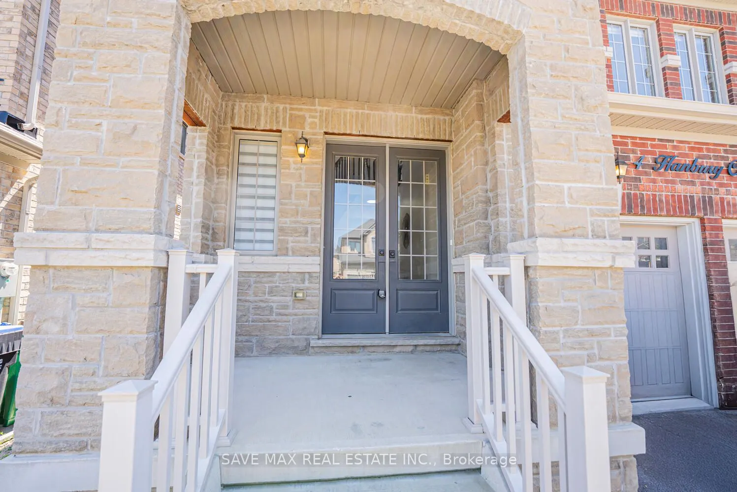 4 Hanbury Crescent