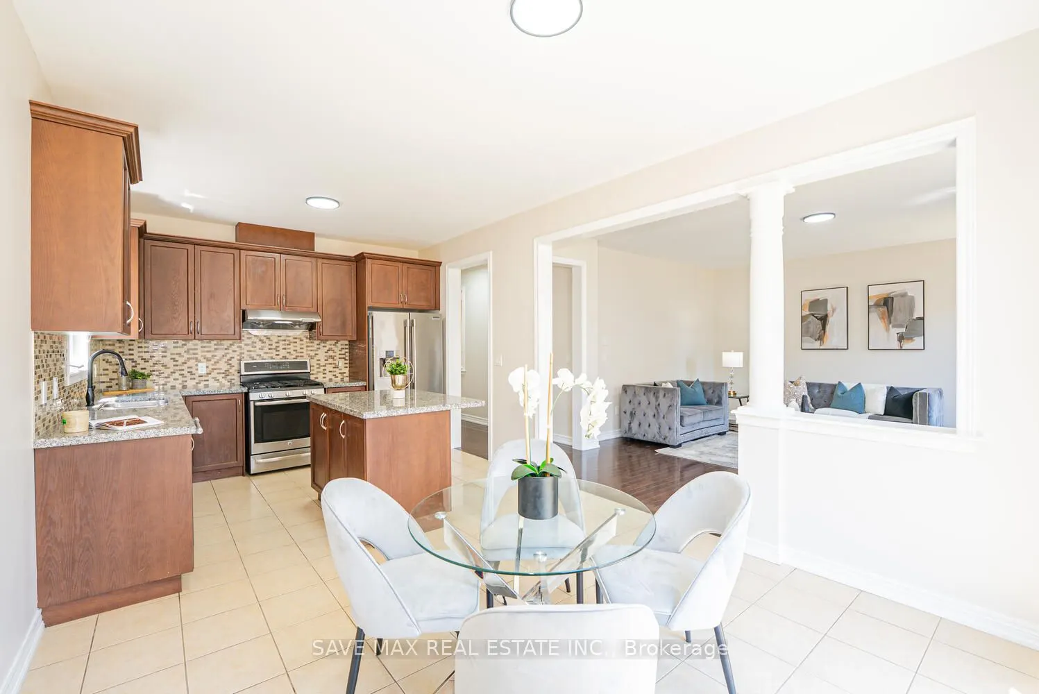 4 Hanbury Crescent