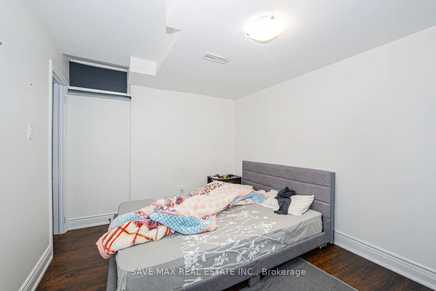 4 Hanbury Crescent