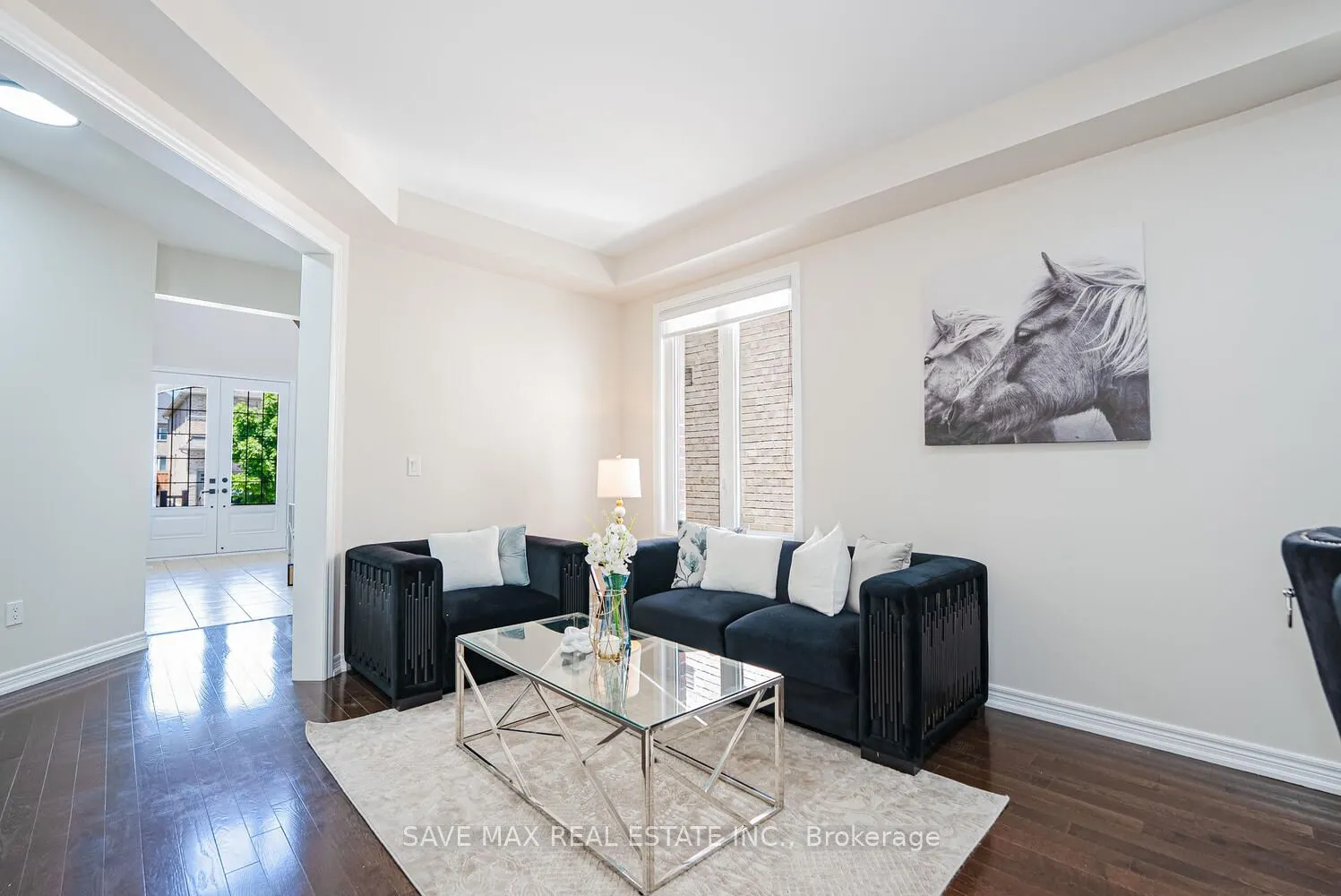 4 Hanbury Crescent