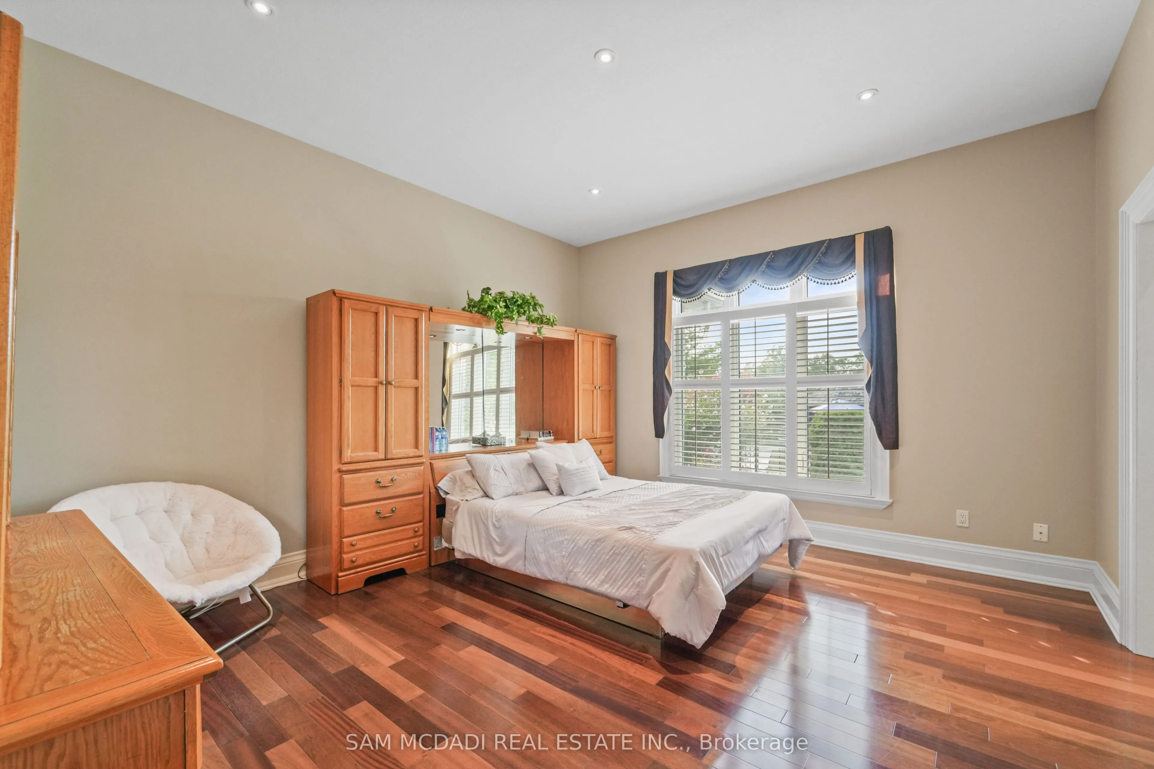 5431 Appleby Line