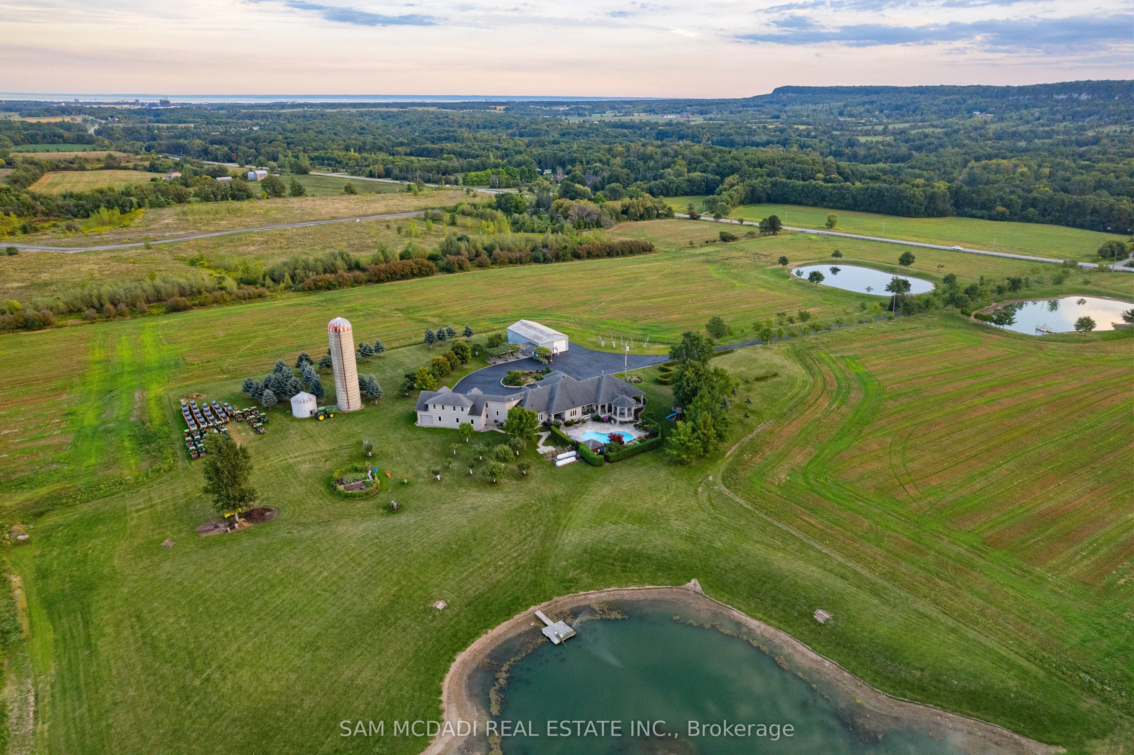 5431 Appleby Line