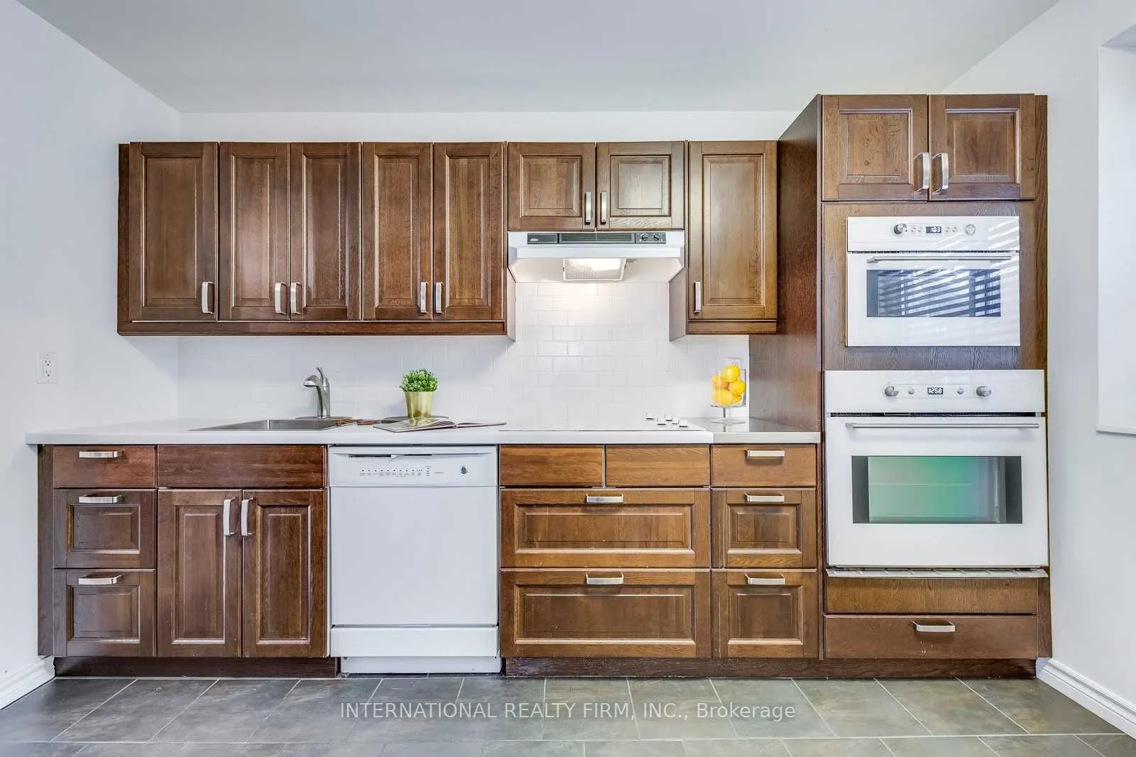 6855 Glen Erin Drive, #15