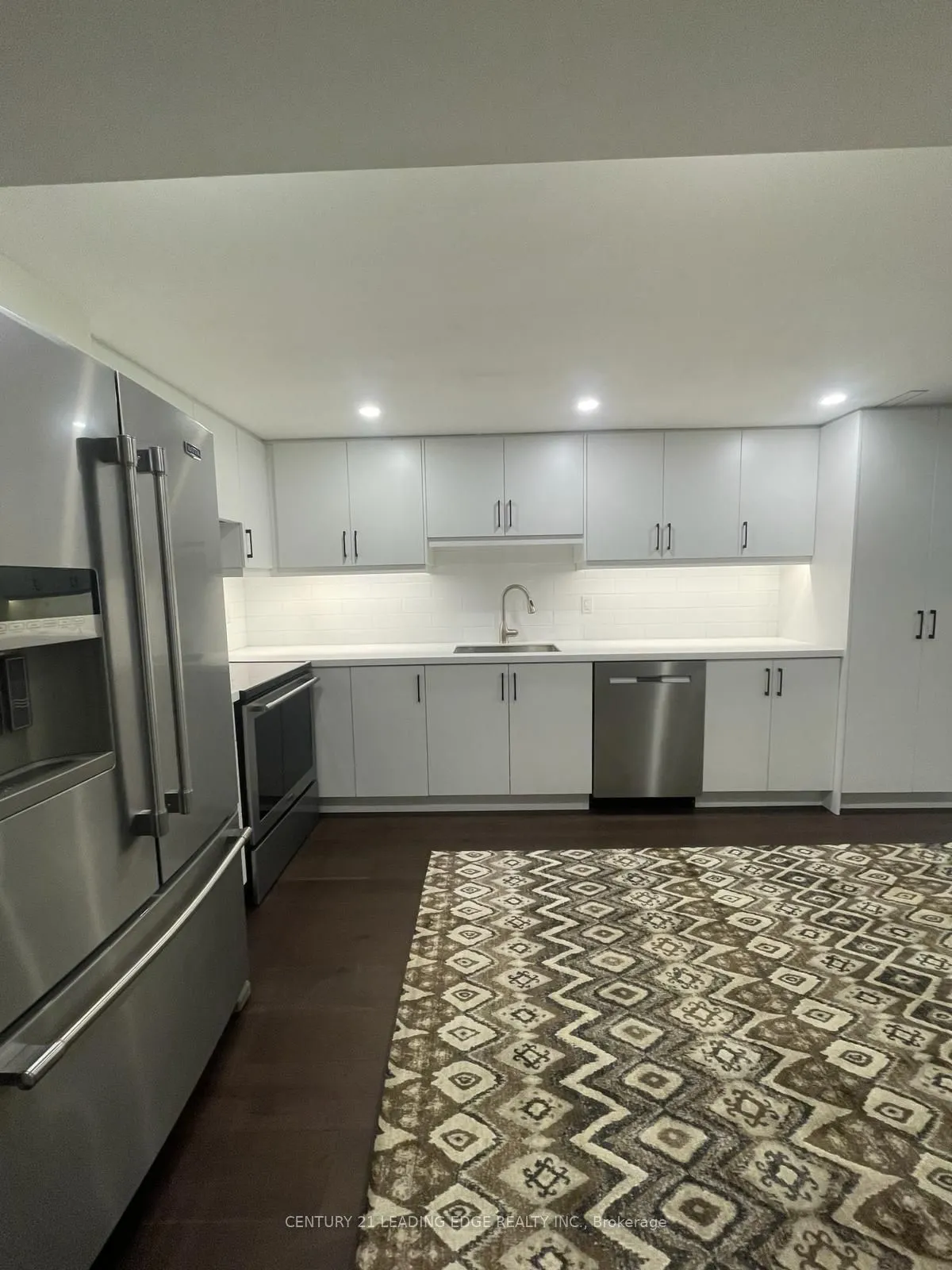 1000 Lovingston Crescent