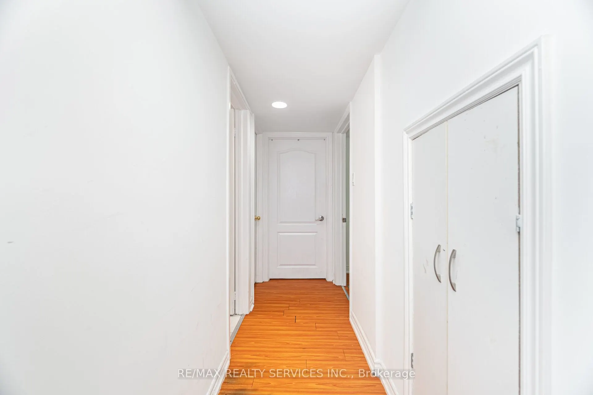 120 Leeward Drive