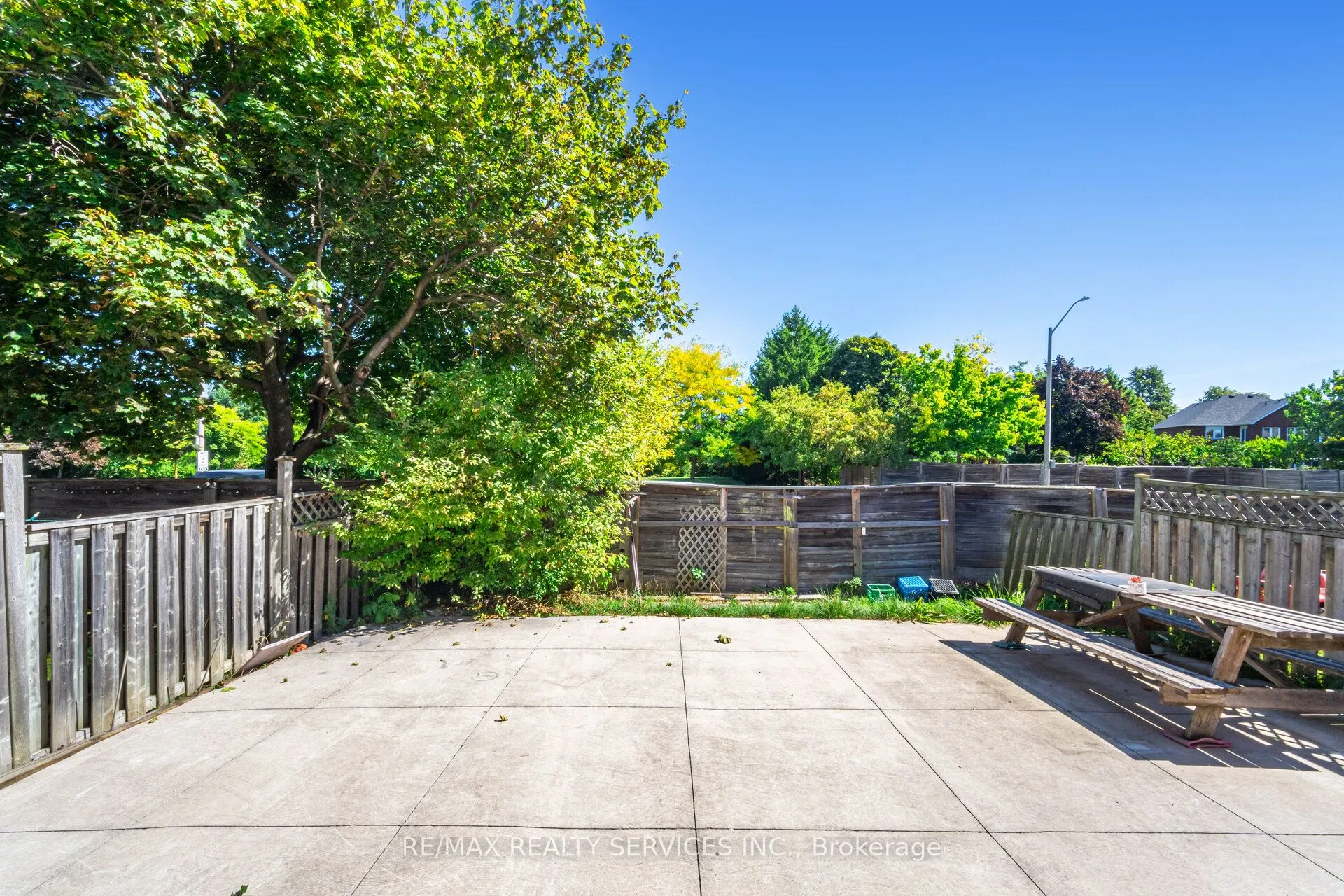 120 Leeward Drive