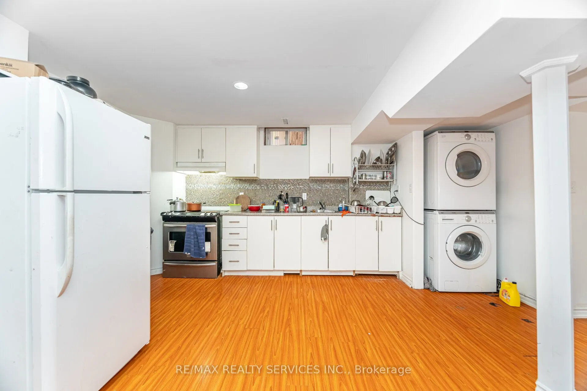 120 Leeward Drive
