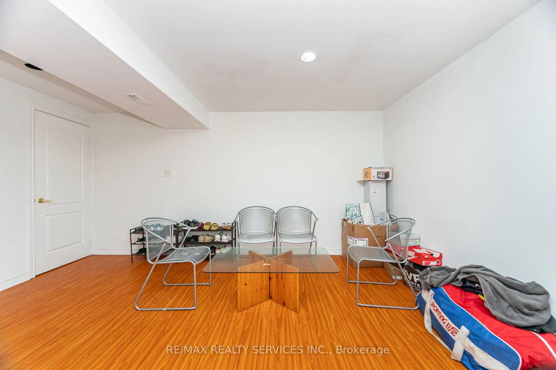 120 Leeward Drive